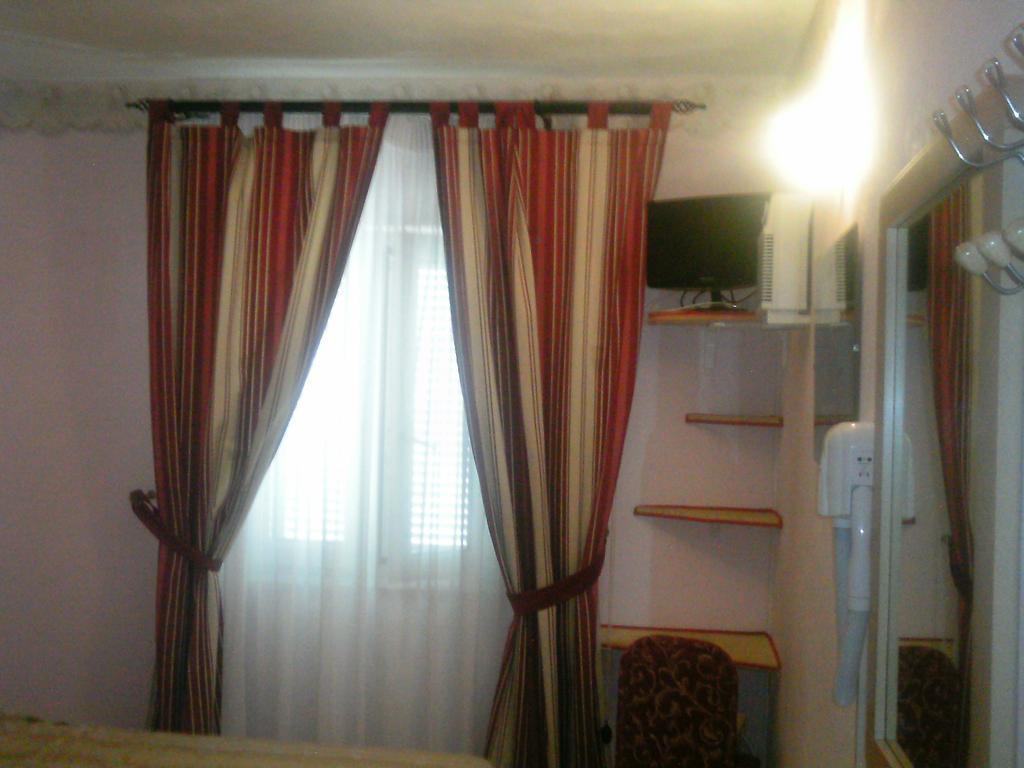 Villa Adele Ponza Bilik gambar